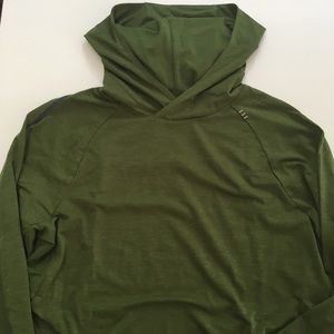 Men’s Lululemon Long Sleeve Hoodie - Small
